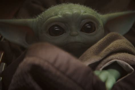 8 Cutest Baby Yoda Moments In The Mandalorian Video