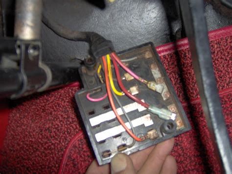 I have found this little fuse diagram in my car (2013 f34 335) but obviously i am en idiot and can not find out which of all those small icons represents brake lights not sure what the diagram matrix is for the f30, but if you want to find out, pull the fuses that have the light icon that are in the trunk fusebox one at a time and see. Need pic/diagram of 61 BACKSIDE of fuse box ...