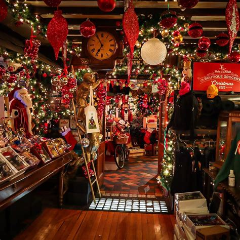 8 Cosy Irish Pubs With Great Christmas Decorations To Grab A Tipple In