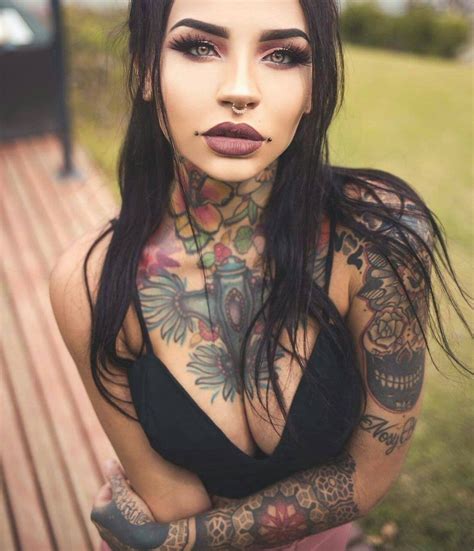 Álbumes 92 foto mujeres rockeras y metaleras con tatuajes actualizar