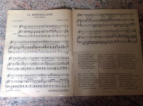De la partition de piano. Hymnes et chants la marseillaise - god save the king - la ...