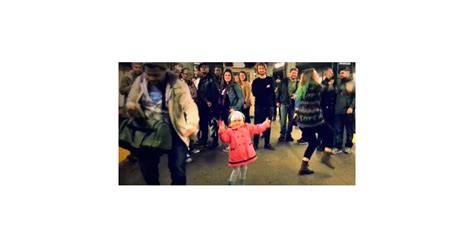 Girl Starts A Dance Party At Nyc Subway Stop Video Popsugar Celebrity