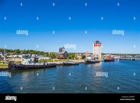 Tug Boats Docked Near Door County Maritime Museum In Sturgeon Bay