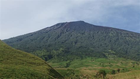 Mendaki Rinjani Gunung Tercantik Indonesiaconfession