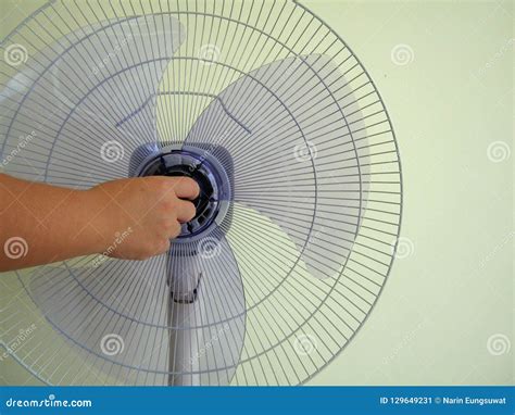 Fan Parts Installation For This Summer S Welcome Stock Image Image
