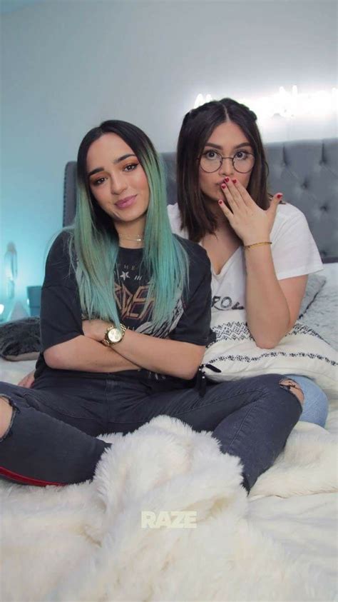 Calle Y Poché Cute Lesbian Couples Lesbian Love Fetish Heels Kiss Beauty Look 2018 Cute