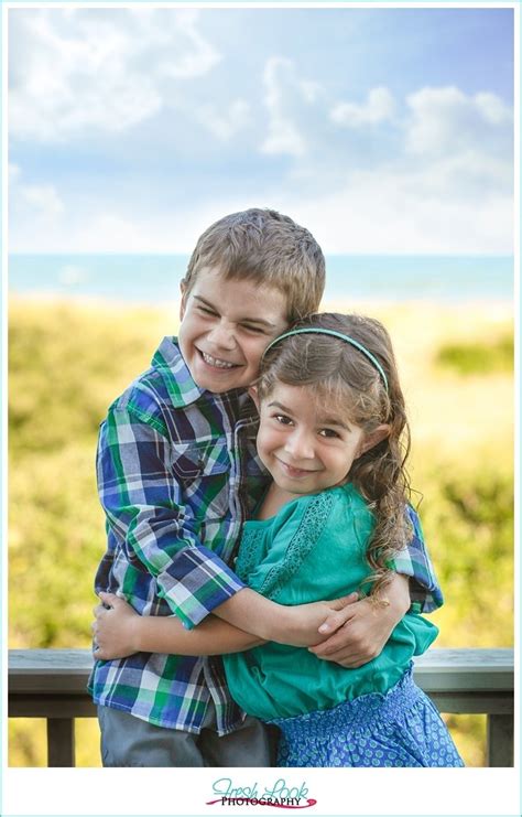 10 Trendy Brother And Sister Photo Ideas 2022