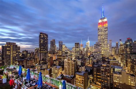 8 Best Rooftop Bars New York City Drinking In The Best View In The World
