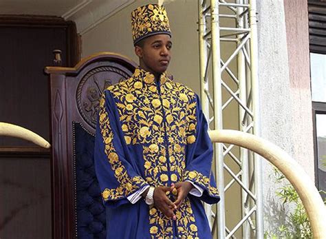King Oyo Rukidi Of Uganda S Toro Kingdom African Culture King Oyo