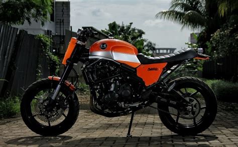 This is a cafe racer variant of the z900rs and for reasons best known to kawasaki; Kawasaki Versys 650 Scrambler by Studio Motor ...