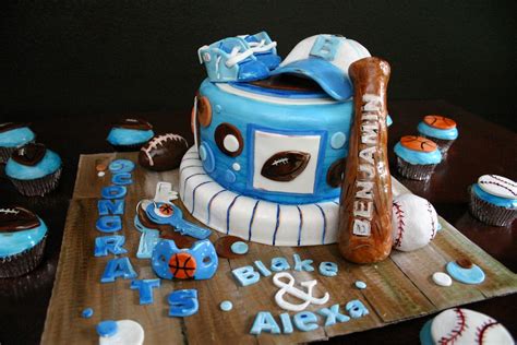 It's a fun party scheme for all guests and nothing represents the future of grass stains and touch football in the backyard better. Picture Perfect Cakes: Sports Themed Baby Shower Cake
