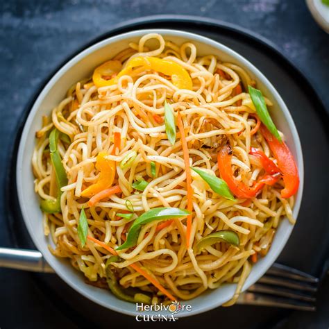 Herbivore Cucina Vegetable Hakka Noodles
