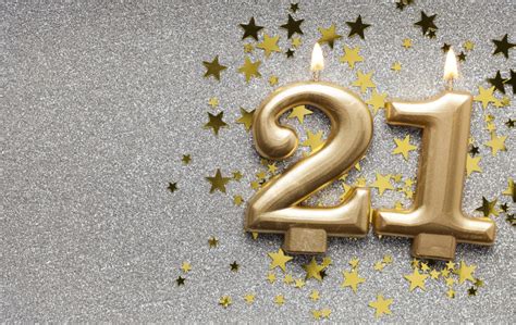 The perfect 21st birthday gift for any young man who loves stuffing their face with candy and snacks, this snack box is sure to go down well! Best Gifts for 21 Year Old Boys - TNCORE