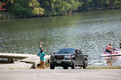 Boat Ramp Off Pin Oak Lake Picture Of Natchez Trace State Park