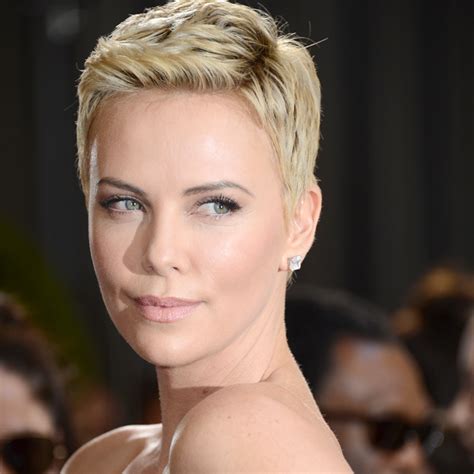 Schauspieler • producer • sprecher. Stasera in tv: 5 film in streaming con Charlize Theron ...