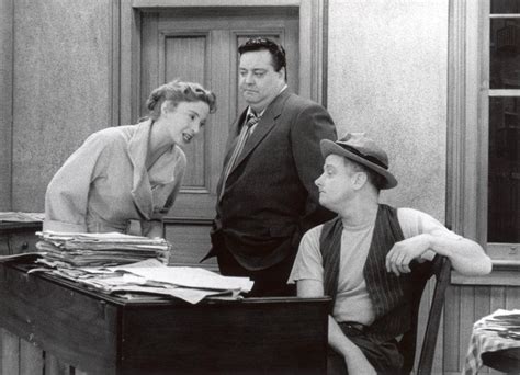 The Honeymooners Classic 39 Episodes Blu Ray Review At Why So Blu