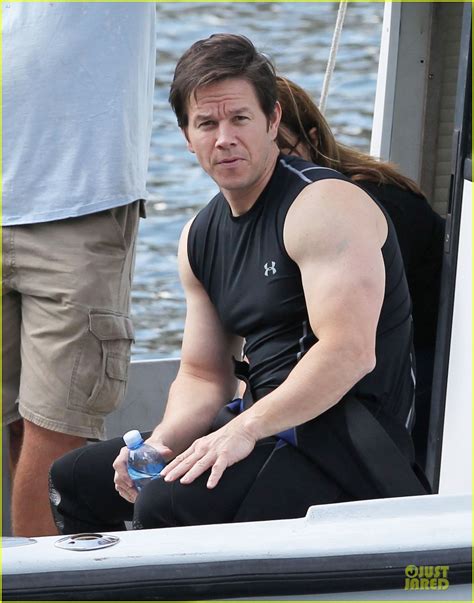 Mark Wahlberg S Muscles Are On Full Display For Ted Photo Mark Wahlberg Photos