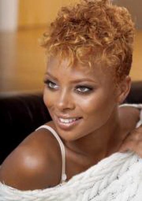 Curly silver blonde hair this is one of the short natural hairstyles for older black women that radiates a classic vibe of confidence and maturity. Short hairstyles for older black women