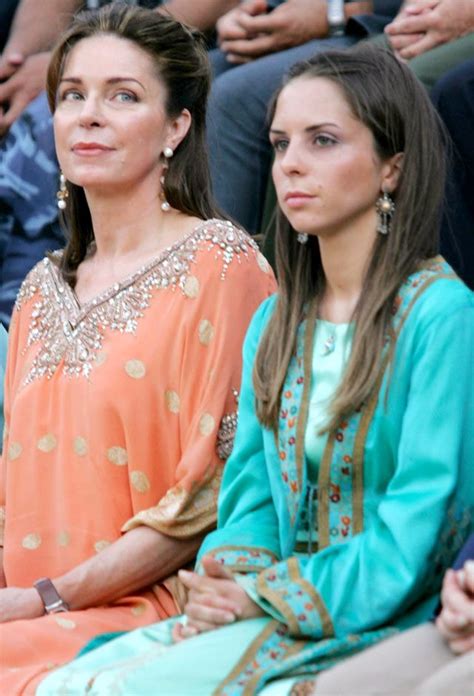 Queen Noor Of Jordan With Her Oldest Daughter Princess Iman Of Jordan Queen Noor Jordan Royal
