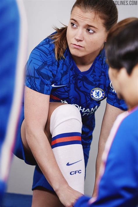 It has a huge three mobile logo plastered across the front and a hyundai badge printed on the sleeve. Chelsea 19-20 Home Kit Released - Footy Headlines