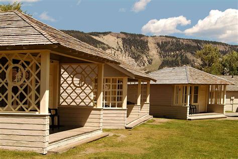 11 Best Places To Stay In Yellowstone National Park