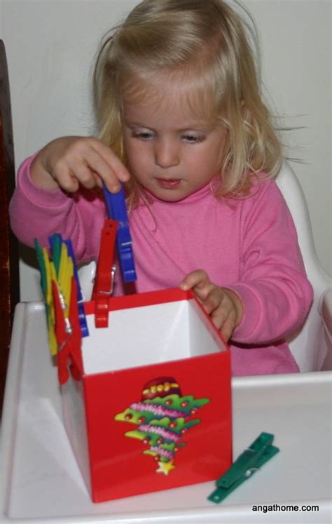 Montessori High Chair Ideas Atividades De Creche Brincadeiras Para