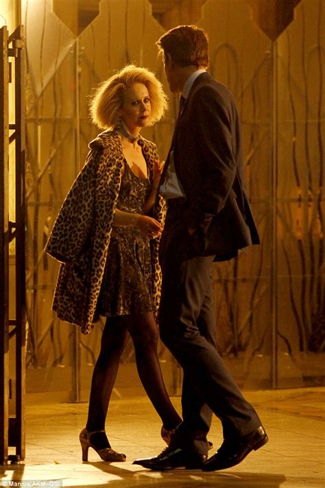 American Horror Storys Sarah Paulson Morphs Into Hypodermic Sally Daily Mail Online