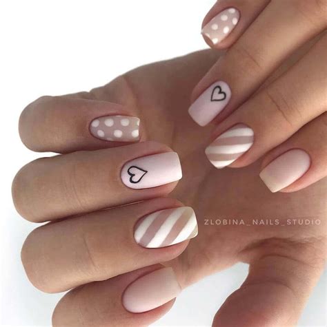 Uñas de acrílico color rosa palonegro y blanco con negro en mate. 🥇 UÑAS ROSAS + 100 Diseños en rosa palo, mate, rosa viejo ...