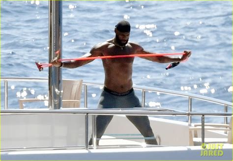 Photo Lebron James Works Out Shirtless On Yacht Photo