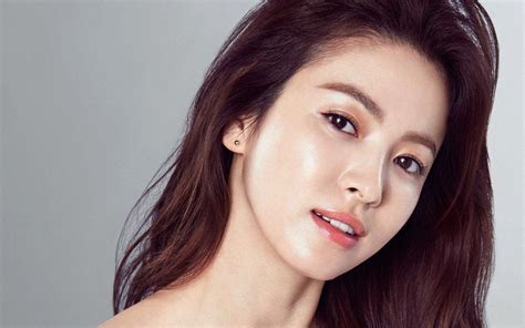 How To Get The Dewy Makeup Look Like Song Hye Kyo By Chicstacom