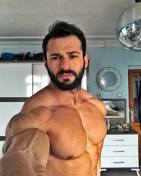 muscle lover turkish bodybuilder mustafa yildiz