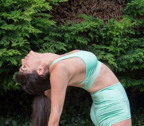 Casey Batchelor Shows Off Her Impressive Yoga Moves In North London