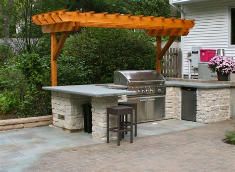 Built-In Grill Designed With Your Patio In Mind