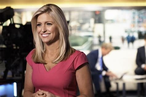 Top 10 Hottest News Anchors In The World Right Now
