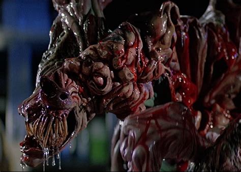 Film Review - The Thing (1982) - Nightmares On Film