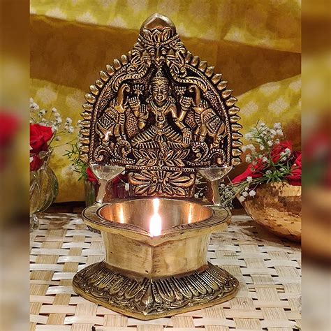 Indian Diwali Oil Lamp Pooja Diya Brass Light Puja Decorations Mandir