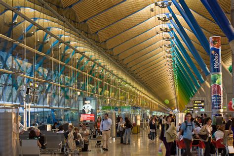 Madrid Barajas Airport Terminal 4 Foto And Bild Architektur Motive