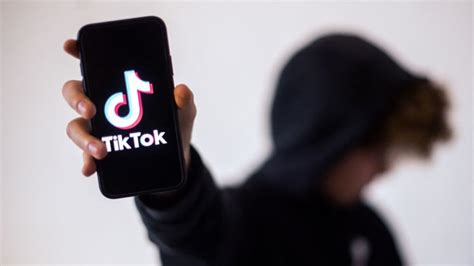 Tiktoks Viral ‘blackout Challenge Killed At Least 20 Kids In Last 18