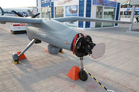 Dubai Airshow Leonardo Entrega O Primeiro Uav Falco Evo Para Um