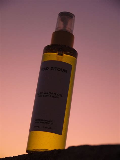 Looking to reap every last benefit argan oil can provide? Moroccan Pure Argan Oil for Hair and Face - Riad Zitoun ...