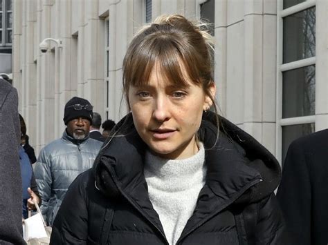 Nxivm Actress Allison Mack Pleads Guilty In Sex Cult Case Bbc News My