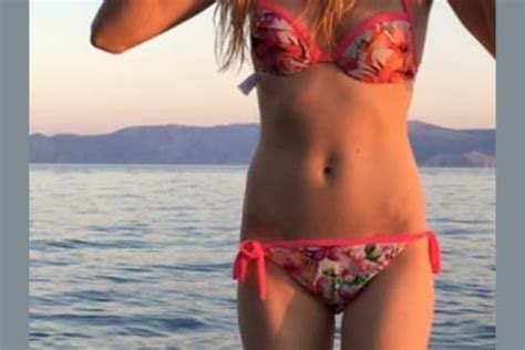 Schnabel Entwurf Aufnahmegebühr larissa marolt im bikini Verfolgung