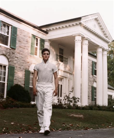 elvis presley s graceland 10 things you didn t know about the king of rock s legendary home