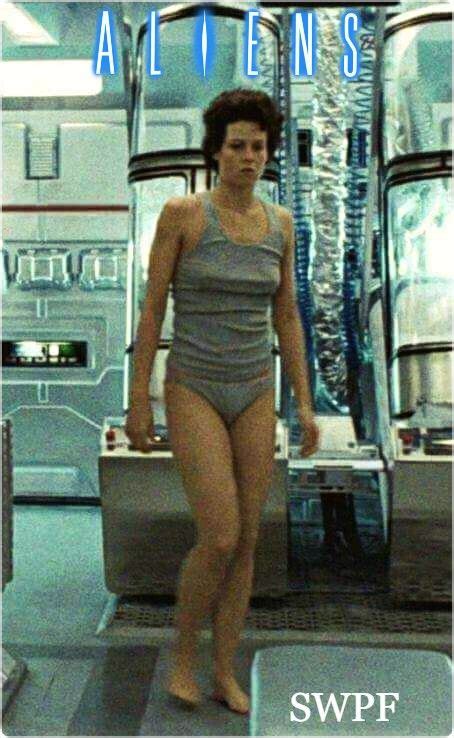 Very Sexy Sigourney Weaver As Ripley In Sigourney Weaver