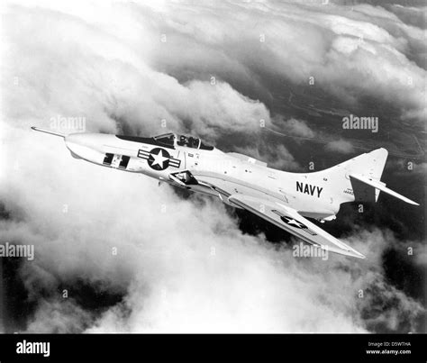 Grumman F9f Cougar Fotografías E Imágenes De Alta Resolución Alamy