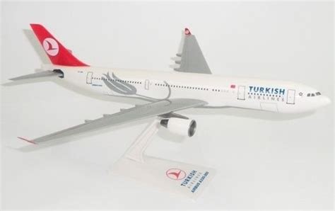 Turkish Airlines Airbus A330 200 1 200 Scale HOLLANDMEGASTORE