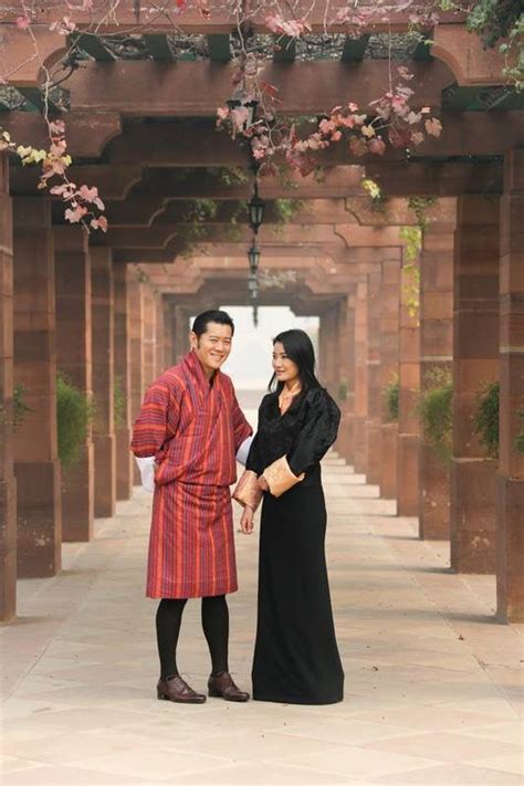 The population of bhutan is around 750,000, so that is kinda like being the king and queen of san jose, except that san jose is bigger. BHUTAN ~ King & Queen of Bhutan. Bhutan is a landlocked ...