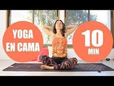 Yoga En Cama Al Despertar Min En La Ma Ana Malovaelena Youtube