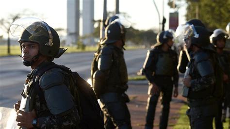 Brazil Protests Temer Revokes Decree Deploying Troops In Brasilia