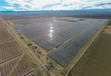 The California Desert Welcomes A Massive 350mw Solar Power Farm Technology Newsroom